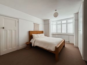 Photo 7- click for photo gallery